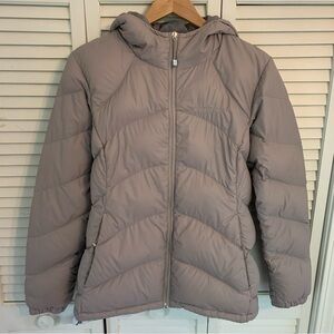 Kathmandu Women’s Size 10 Duck Down 550 Puffer Jacket Hooded Gray Warm Packable